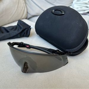 Oakley Kato prism black lens